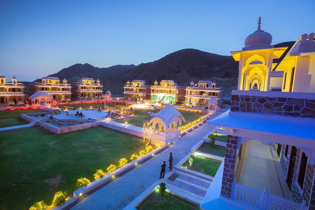 Bhanwar Singh Palace Hokaran Exterior photo