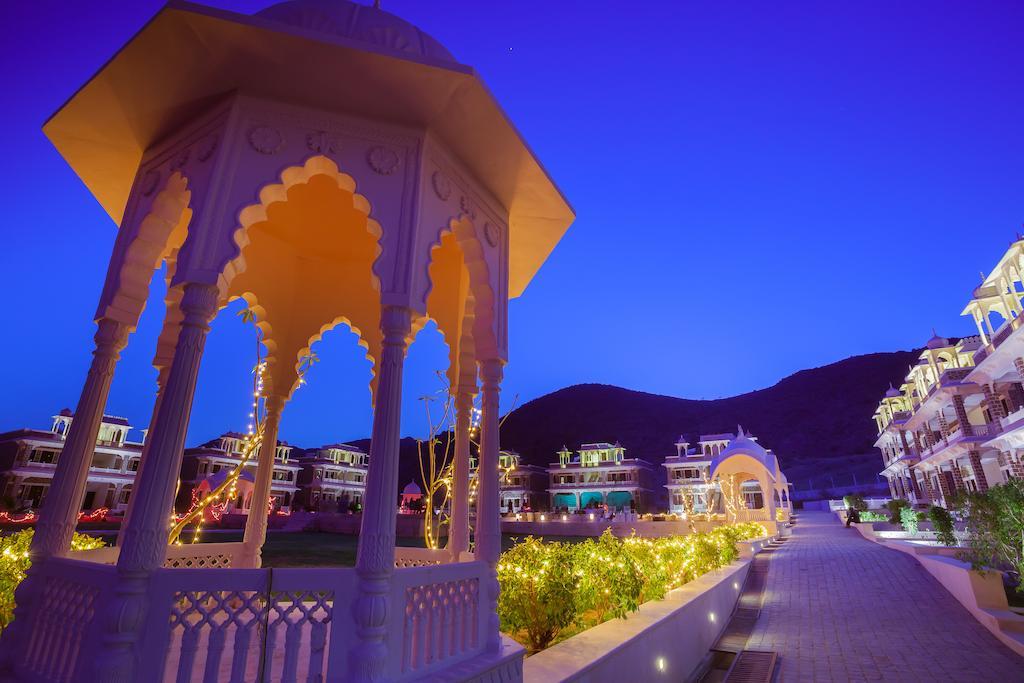 Bhanwar Singh Palace Hokaran Exterior photo