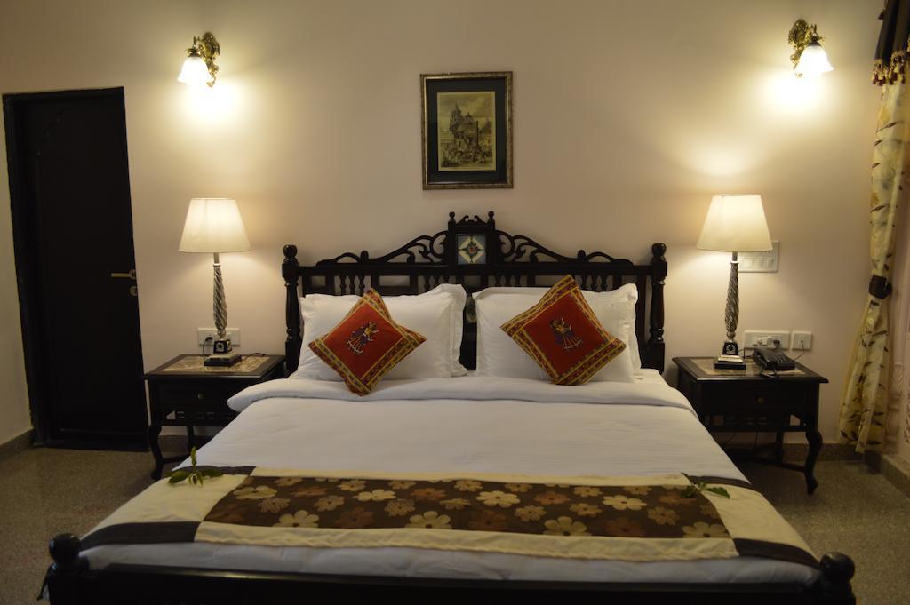 Bhanwar Singh Palace Hokaran Room photo