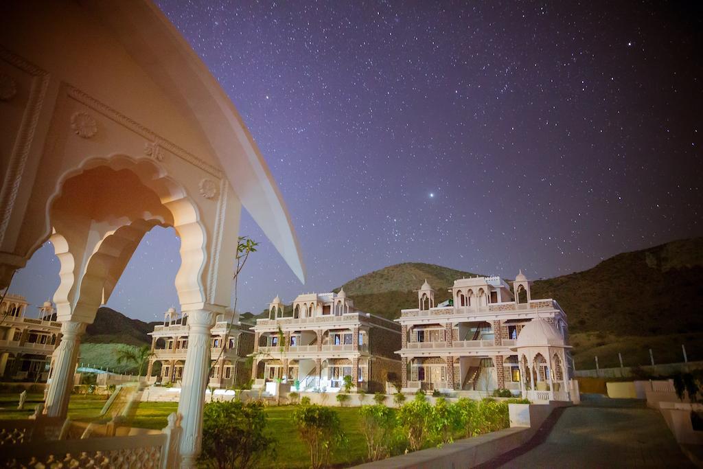 Bhanwar Singh Palace Hokaran Exterior photo