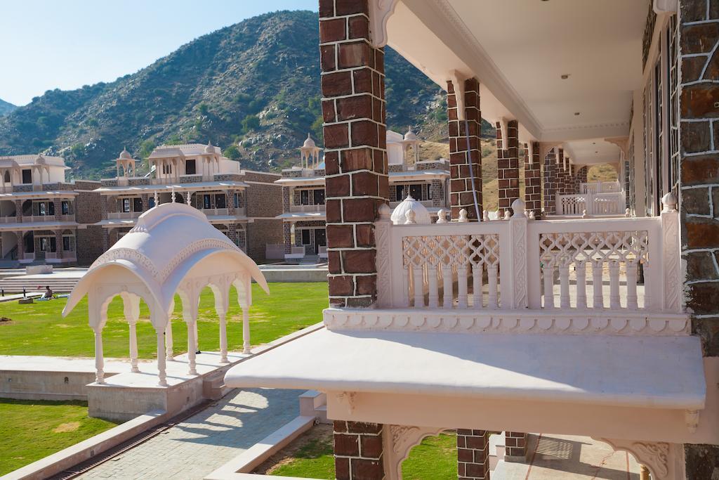 Bhanwar Singh Palace Hokaran Exterior photo